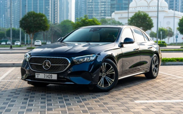 Mercedes E200