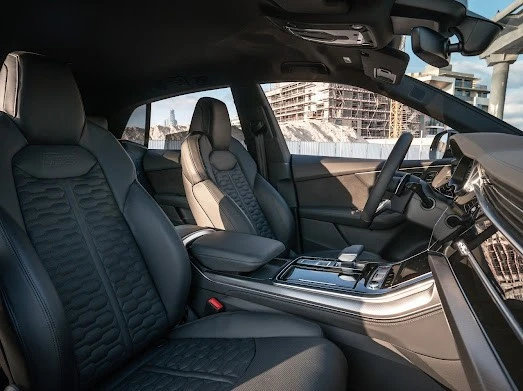 Audi RSQ8
