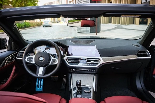 Dark Grey BMW 430i cabrio Photo 8