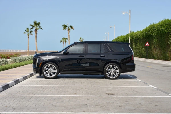 Black Cadillac Escalade Photo 5