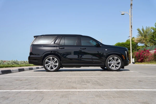 Black Cadillac Escalade Photo 6