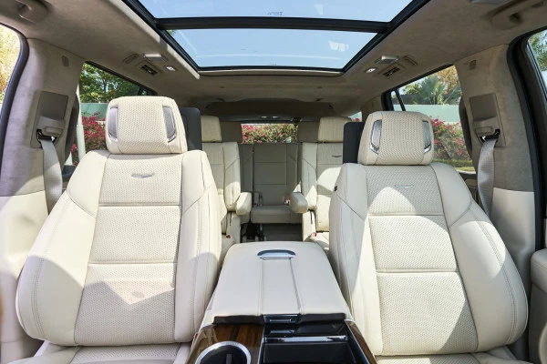 Black Cadillac Escalade Photo 10