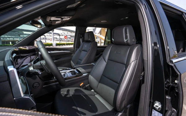 Black Cadillac Escalade Photo 6