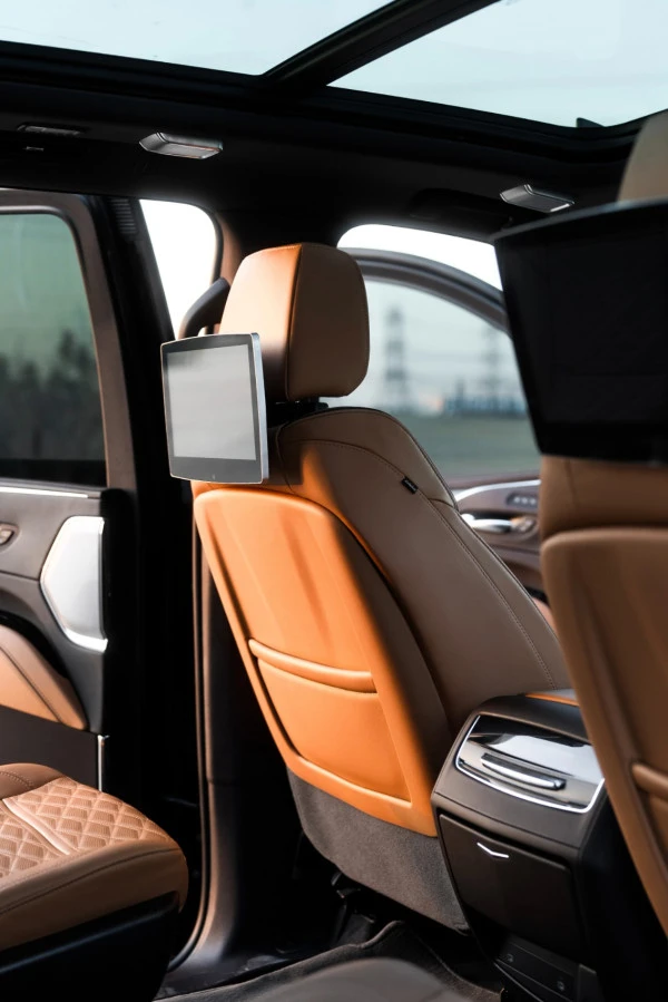 Black Cadillac Escalade Sport Platinum Photo 9