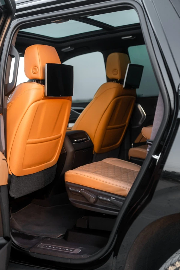 Black Cadillac Escalade Sport Platinum Photo 10