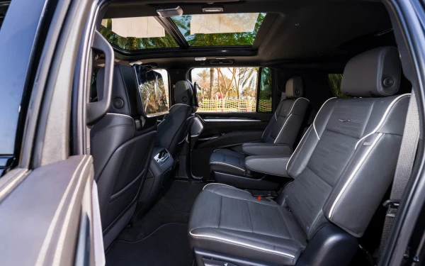 Black Cadillac Escalade ESV Photo 7