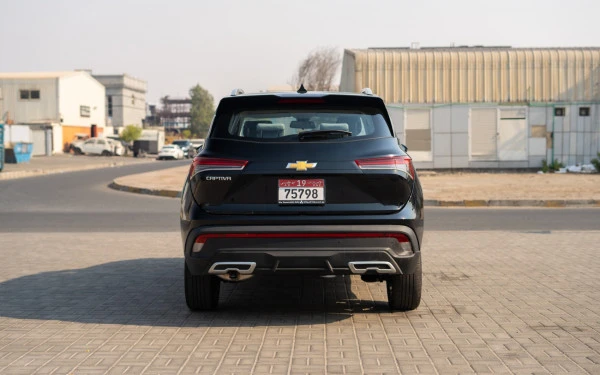 Black Chevrolet Captiva Photo 4