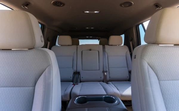 Black Chevrolet Tahoe Photo 8