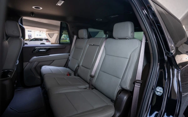 Black Chevrolet Tahoe Photo 9