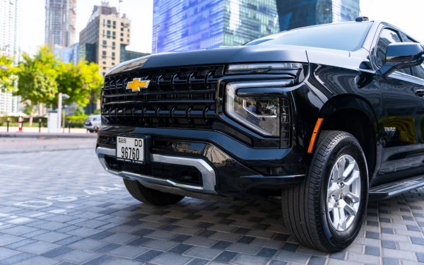 Black Chevrolet Tahoe Photo 6