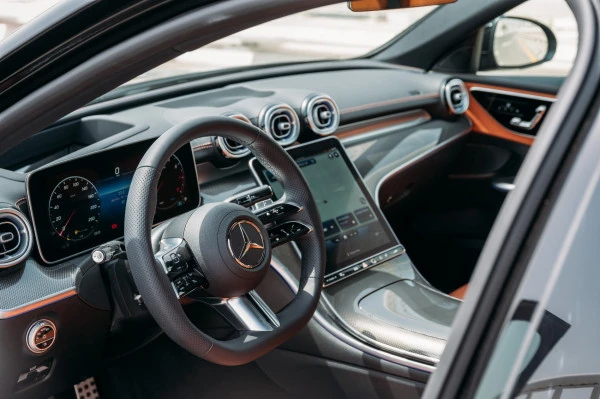 Mercedes C200