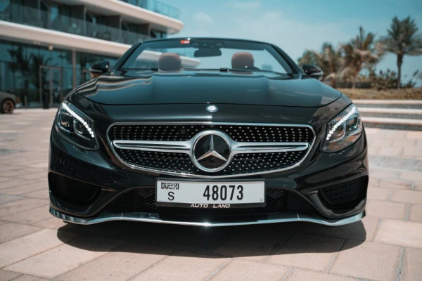 Black Mercedes S 500 Cabrio Photo 6