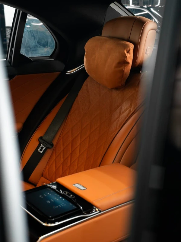 Black Mercedes S500 Photo 5