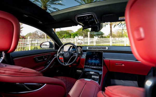 Black Mercedes S500 Photo 6