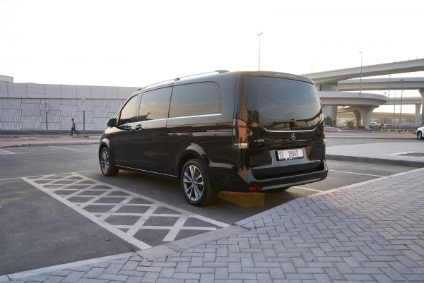 Mercedes V300 Avantgarde Extra Long
