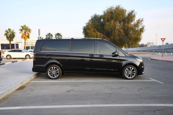 Mercedes V300 Avantgarde Extra Long