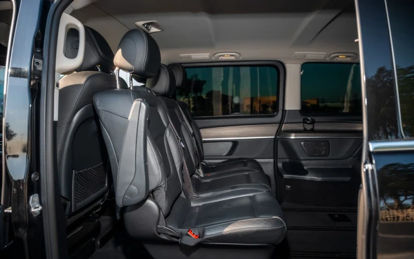 Mercedes V300 Avantgarde Extra Long