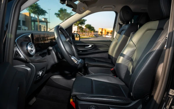 Mercedes V300 Avantgarde Extra Long