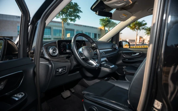 Mercedes V300 Avantgarde Extra Long