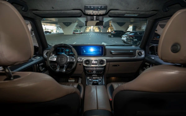Black Mercedes V300 Avantgarde Extra Long Photo 16