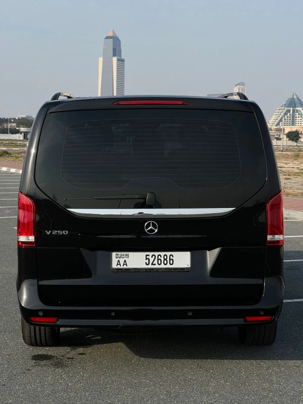 Black Mercedes V250 8S Photo 5