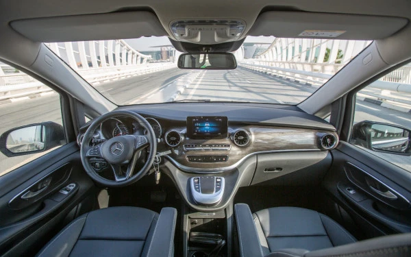 Mercedes V250