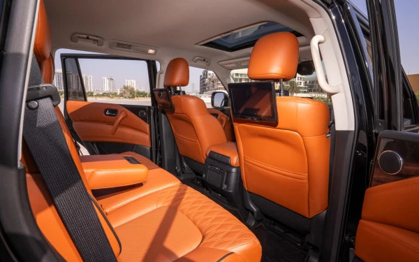 Black Nissan Patrol Platinum Photo 7