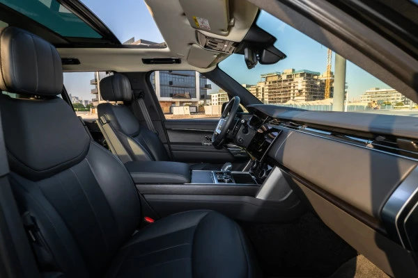 Black Range Rover Vogue HSE Photo 5