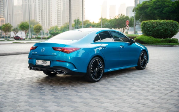 Mercedes CLA200