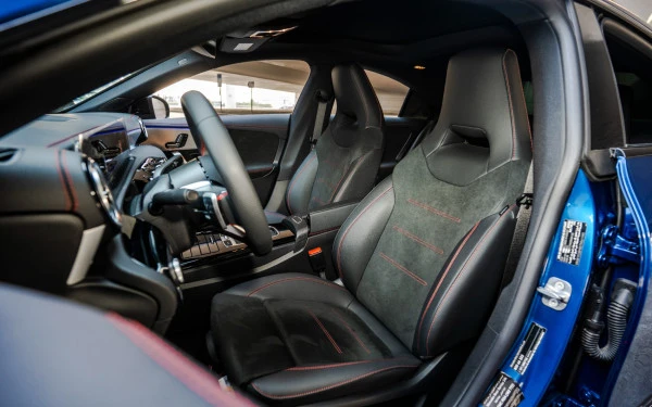 Blue Mercedes CLA200 Photo 16