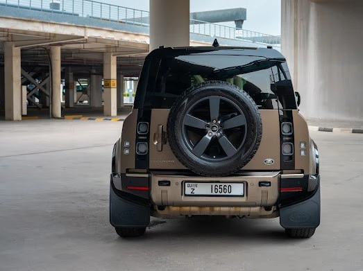 Brown Range Rover Defender V6 X Photo 4
