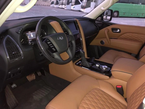 Infiniti QX 80