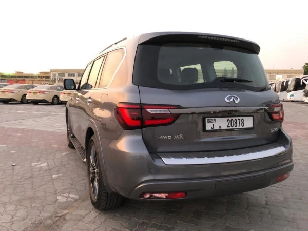 Dark Grey Infiniti QX 80 Photo 5