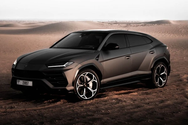 Dark Grey Lamborghini Urus Photo 5