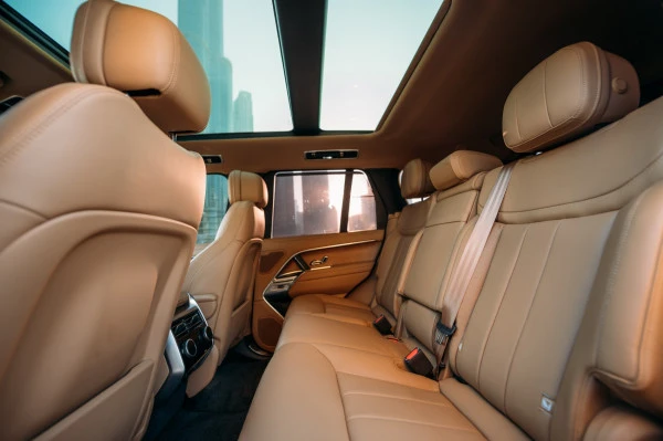 Dark Grey Range Rover Vogue HSE Photo 6