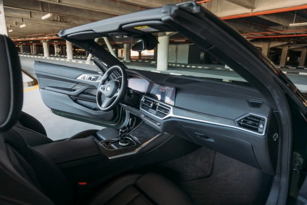 Green BMW 430i cabrio Photo 6