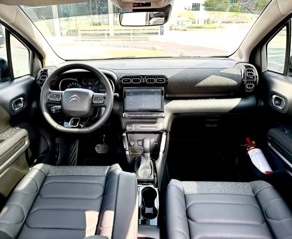 Green Citroen C3 FULL Photo 8
