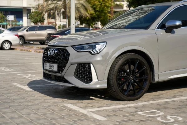 Grey Audi RSQ3 Photo 6