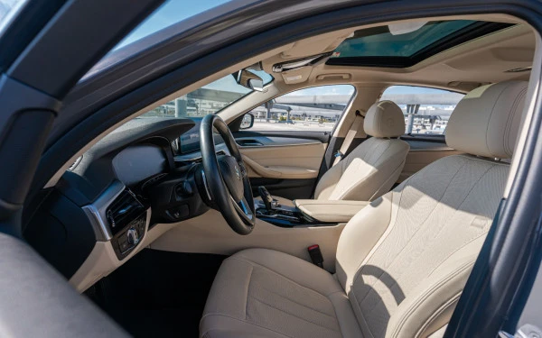 BMW 520i