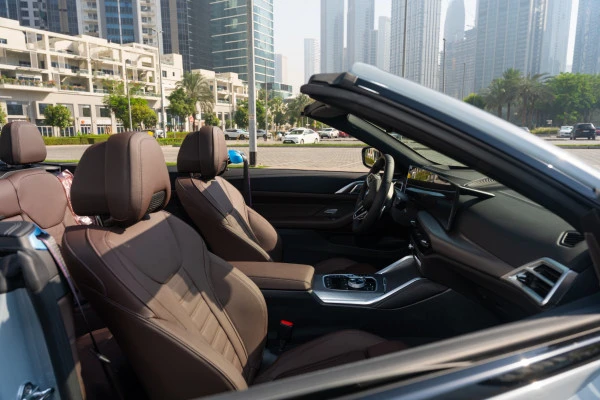 Grey BMW 430i cabrio Photo 5
