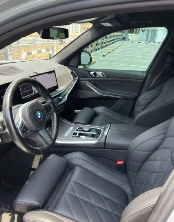 Grey BMW X5 Photo 7