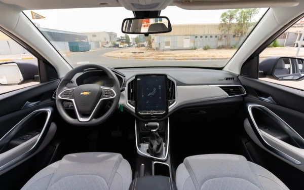 Grey Chevrolet Captiva Photo 5