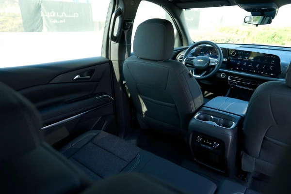 Grey Chevrolet Traverse Photo 15