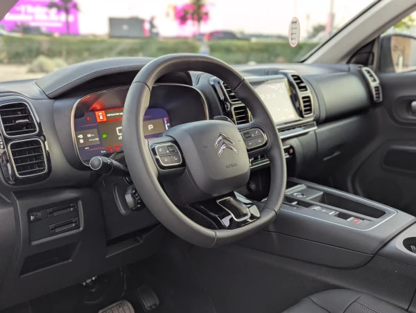 Grey Citroen C5 Aircross Photo 8