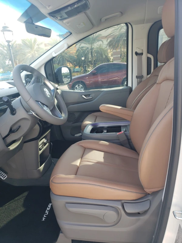 Hyundai Staria 9S LUXE