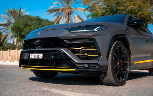 Grey Lamborghini Urus Photo 10