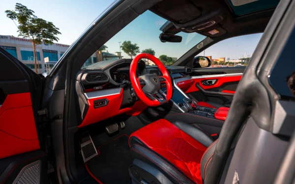 Grey Lamborghini Urus Photo 16