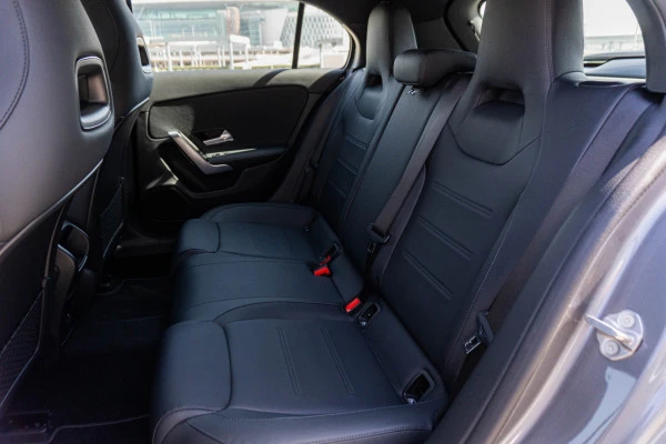 Grey Mercedes A180 Photo 11