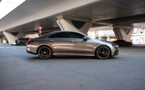 Grey Mercedes CLA200 Photo 6