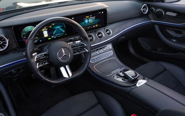 Dark Grey Mercedes E200 Cabrio Photo 6